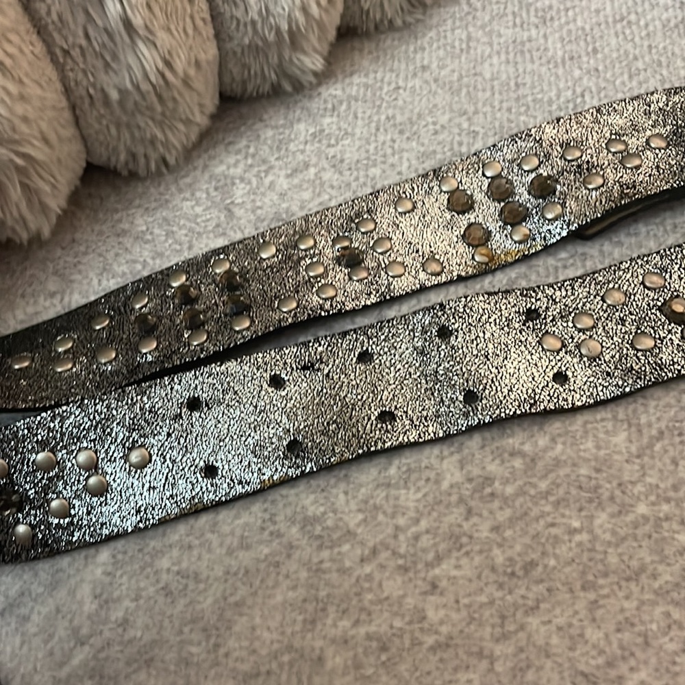 Betsey Johnson, silver metallic rhinestone stud belt size medium - Picture 2 of 11